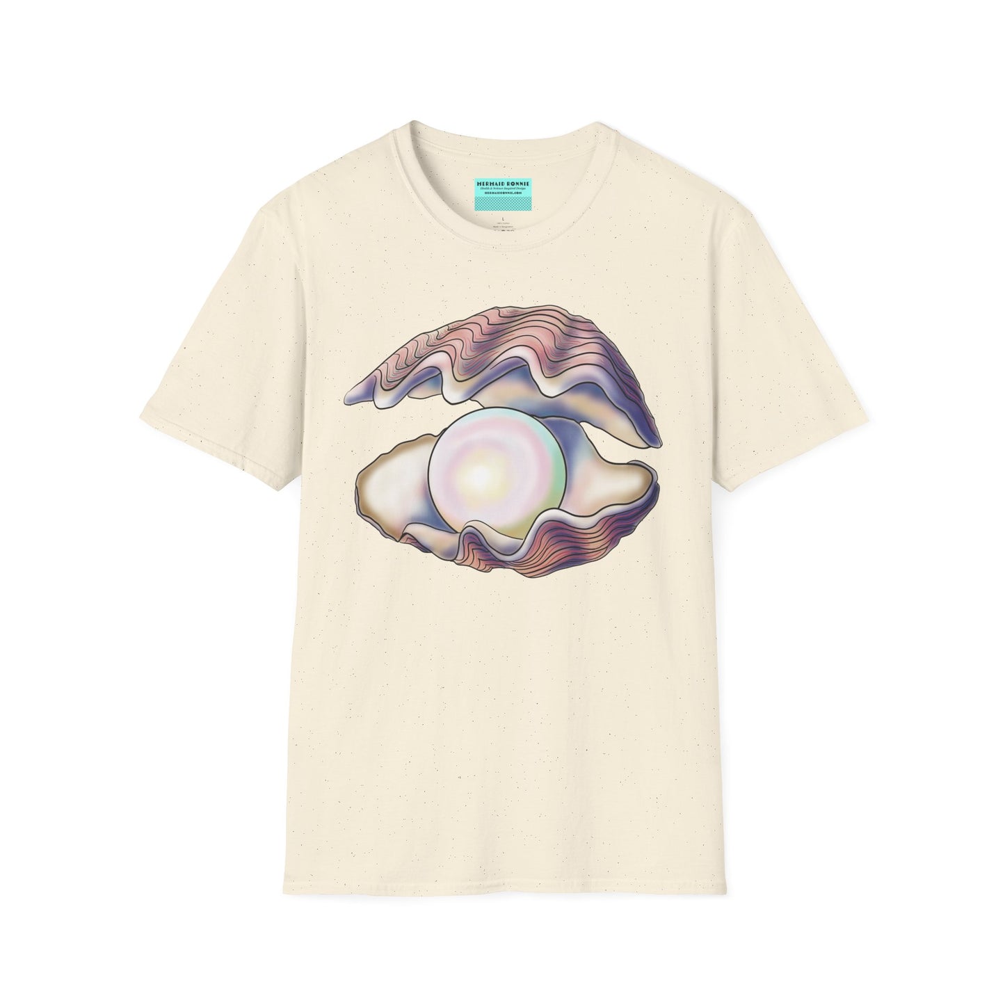 Beige t-shirt featuring an illustration of a large oyster with a luminescent pearl inside.