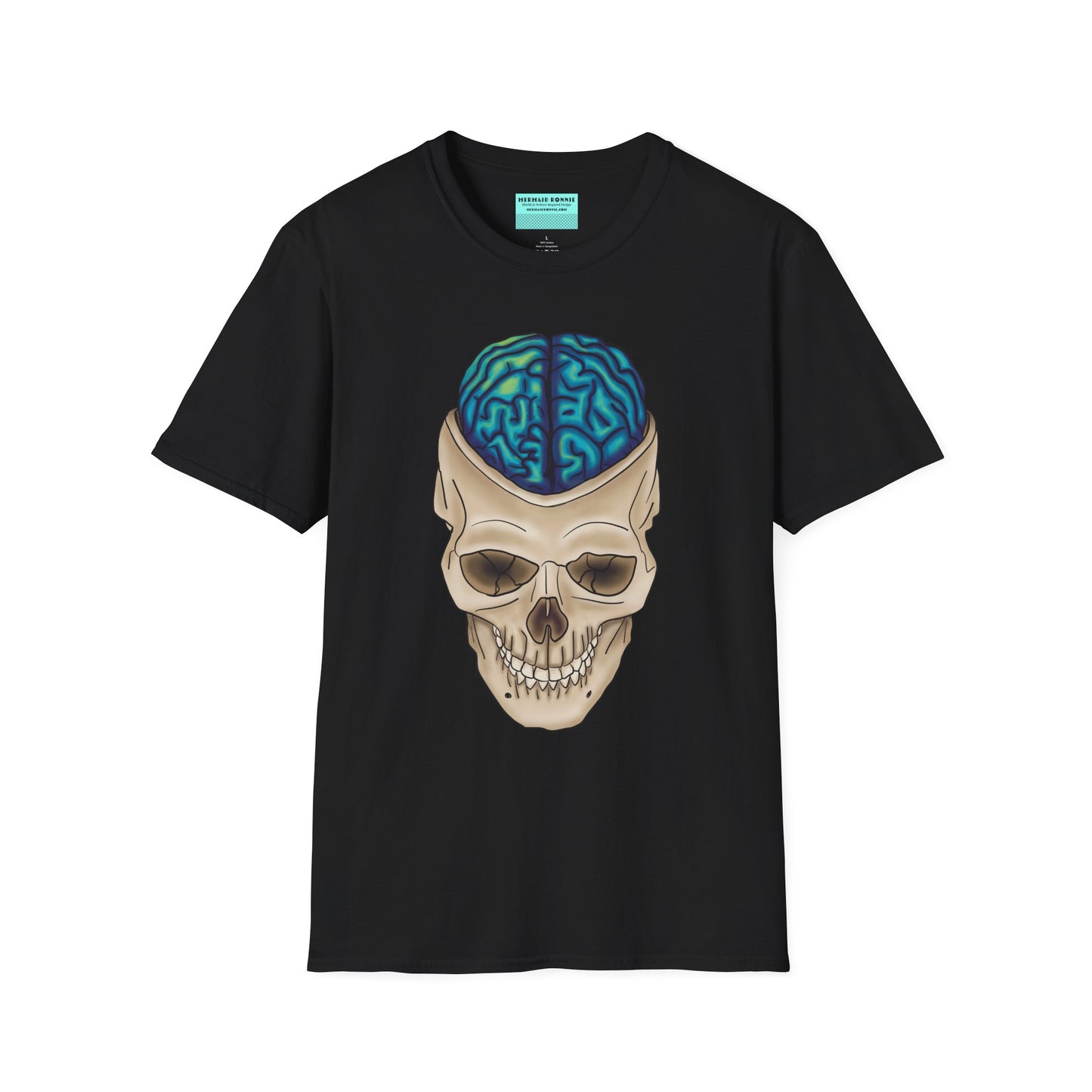 Black t-shirt featuring a drawing of an anatomical skull, with a brain emerging from the top.