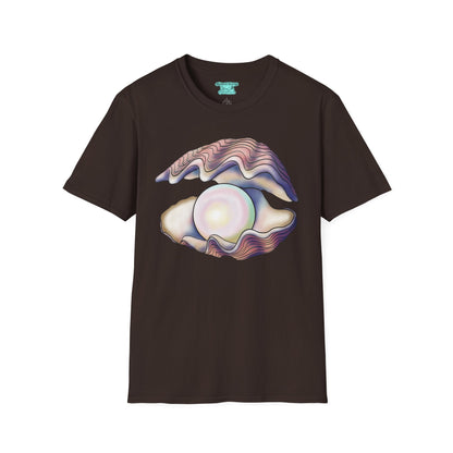 Pearl Oyster Graphic T-Shirt, Unisex Pastel Marine-Inspired Shirt, 30th Anniversary Gift