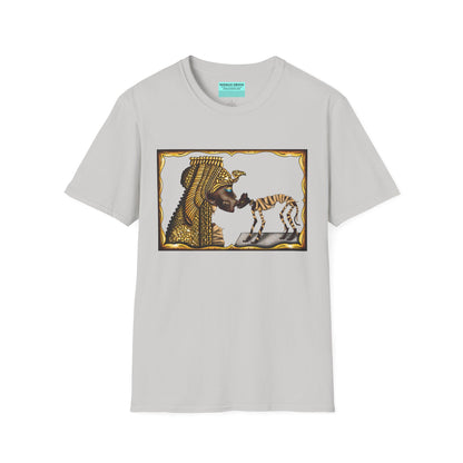 Grey t-shirt featuring an illustration of Cleopatra mummy kissing a cat mummy.